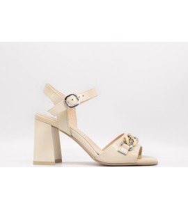 NERO GIARDINI Sandali donna in vernice