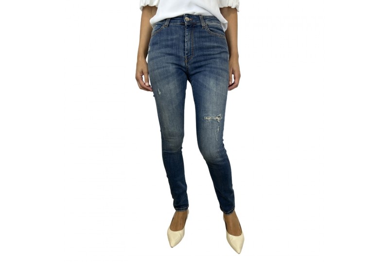 REIGN JEANS