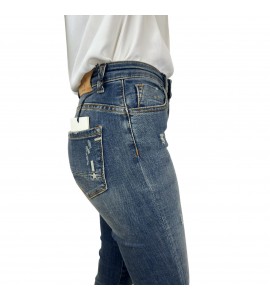 REIGN JEANS