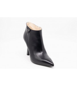 NERO GIARDINI Tronchetti donna in pelle