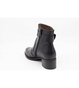 NERO GIARDINI Tronchetti donna in pelle