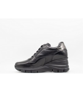 NERO GIARDINI Sneakers donna in pelle