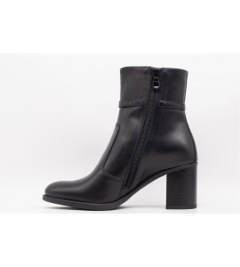 NERO GIARDINI Tronchetti donna in pelle