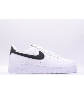 NIKE AIR FORCE 1 '07 Sneakers